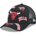 czapki-zakrzywiona-czarny-snapback-9forty-m-crown-a-frame-all-over-chicago-bulls-nba-new-era