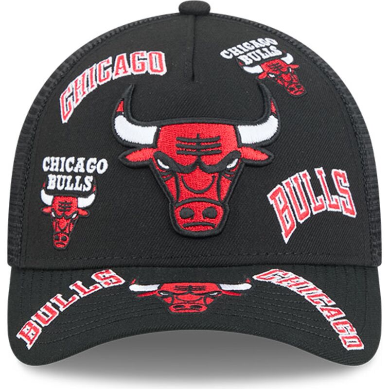 czapki-zakrzywiona-czarny-snapback-9forty-m-crown-a-frame-all-over-chicago-bulls-nba-new-era