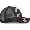 czapki-zakrzywiona-czarny-snapback-9forty-m-crown-a-frame-all-over-chicago-bulls-nba-new-era