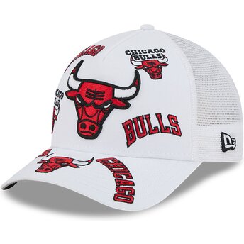 Czapki zakrzywiona biały snapback 9FORTY M-Crown A Frame All Over Chicago Bulls NBA New Era