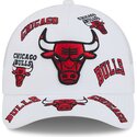 czapki-zakrzywiona-bialy-snapback-9forty-m-crown-a-frame-all-over-chicago-bulls-nba-new-era