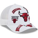 czapki-zakrzywiona-bialy-snapback-9forty-m-crown-a-frame-all-over-chicago-bulls-nba-new-era