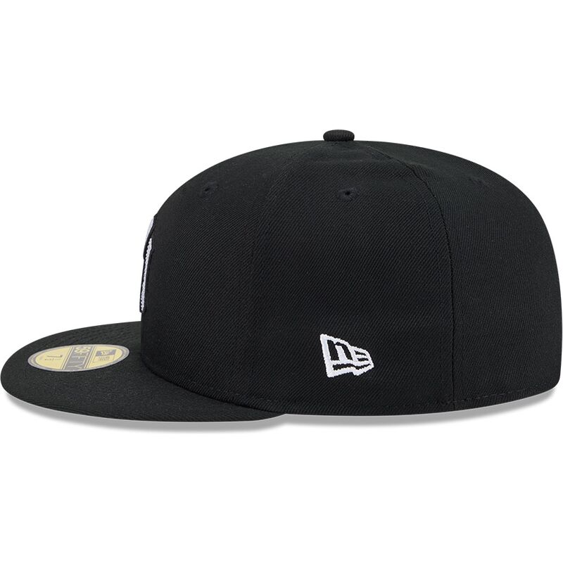 czapki-plaska-czarny-dopasowany-59fifty-rhinestone-badge-new-york-yankees-mlb-new-era