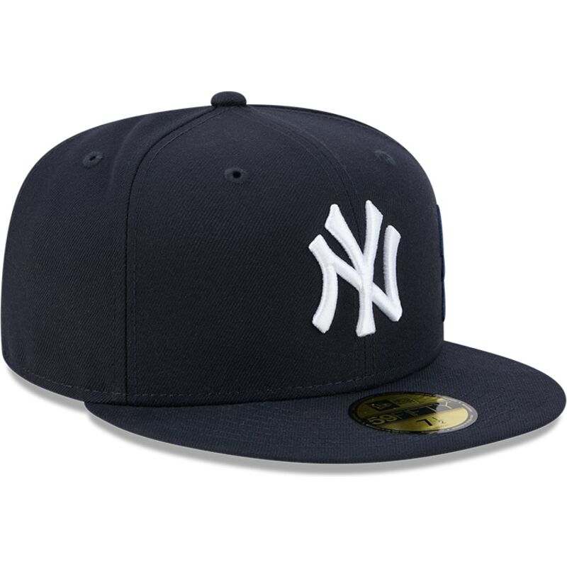 czapki-plaska-granatowy-dopasowany-59fifty-side-script-new-york-yankees-mlb-new-era czapki-plaska-granatowy-dopasowany-59fifty-side-script-new-york-yankees-mlb-new-era