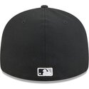 czapki-zakrzywiona-czarny-dopasowany-59fifty-pin-na-lifestyle-f1-chicago-white-sox-mlb-new-era