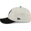 czapki-zakrzywiona-bezowy-dopasowany-59fifty-beads-na-lifestyle-f1-chicago-bulls-nba-new-era
