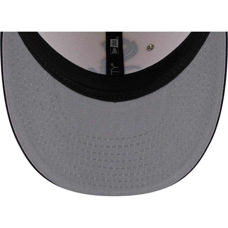 czapki-zakrzywiona-bezowy-dopasowany-59fifty-beads-na-lifestyle-f1-chicago-white-sox-mlb-new-era