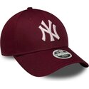 czapki-zakrzywiona-czerwony-tasma-regulowana-rosa-9forty-metallic-new-york-yankees-mlb-new-era