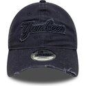 czapki-zakrzywiona-granatowy-tasma-regulowana-9twenty-distress-wordmark-new-york-yankees-mlb-new-era
