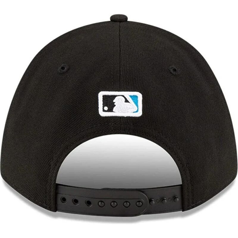 czapki-zakrzywiona-czarny-snapback-9forty-m-crown-player-replica-miami-marlins-mlb-new-era