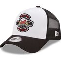 czapki-zakrzywiona-czarny-snapback-a-frame-location-icon-pigs-eye-garage-new-era