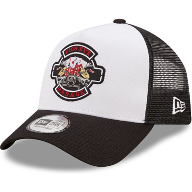 czapki-zakrzywiona-czarny-snapback-a-frame-location-icon-pigs-eye-garage-new-era