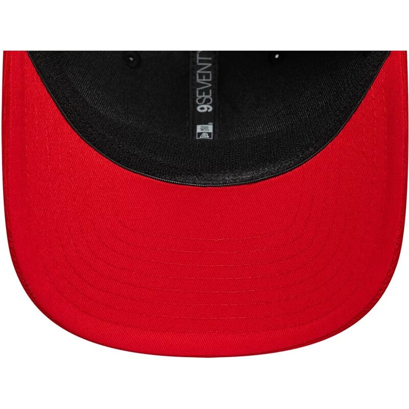 czapki-zakrzywiona-czarny-snapback-9seventy-stretch-snap-contrast-visor-ducati-motor-motogp-new-era