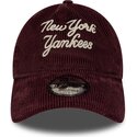 czapki-zakrzywiona-czerwony-tasma-regulowana-9twenty-a-frame-cord-script-new-york-yankees-mlb-new-era