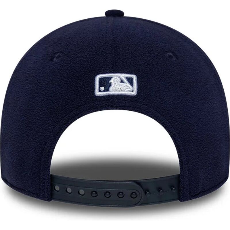 czapki-zakrzywiona-granatowy-snapback-9forty-m-crown-fleece-new-york-yankees-mlb-new-era czapki-zakrzywiona-granatowy-snapback-9forty-m-crown-fleece-new-york-yankees-mlb-new-era