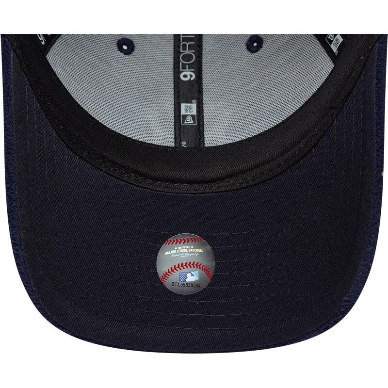 czapki-zakrzywiona-granatowy-snapback-9forty-m-crown-fleece-new-york-yankees-mlb-new-era czapki-zakrzywiona-granatowy-snapback-9forty-m-crown-fleece-new-york-yankees-mlb-new-era