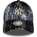 czapki-zakrzywiona-wielokolorowy-tasma-regulowana-9forty-snake-print-new-york-yankees-mlb-new-era