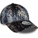 czapki-zakrzywiona-wielokolorowy-tasma-regulowana-9forty-snake-print-new-york-yankees-mlb-new-era