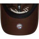 czapki-zakrzywiona-brazowy-tasma-regulowana-9twenty-cord-script-new-york-yankees-mlb-new-era