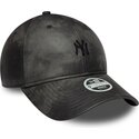 czapki-zakrzywiona-czarny-tasma-regulowana-9twenty-washed-pu-new-york-yankees-mlb-new-era