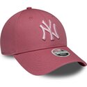 czapki-zakrzywiona-roz-tasma-regulowana-9forty-league-essential-cas-new-york-yankees-mlb-new-era