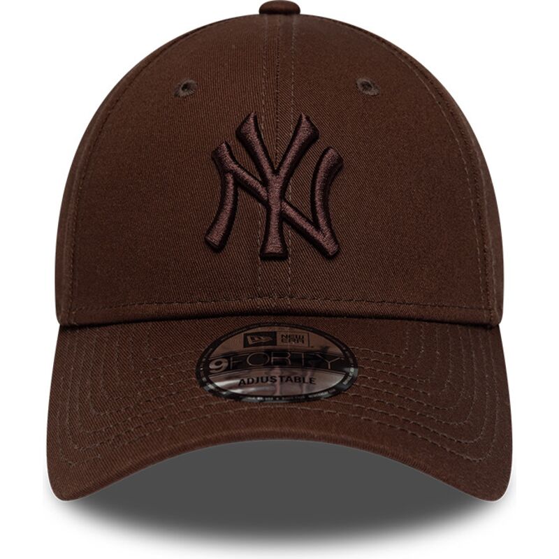 czapki-zakrzywiona-brazowy-tasma-regulowana-9forty-league-essential-new-york-yankees-mlb-new-era czapki-zakrzywiona-brazowy-tasma-regulowana-9forty-league-essential-new-york-yankees-mlb-new-era