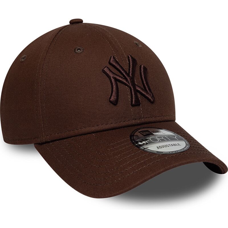 czapki-zakrzywiona-brazowy-tasma-regulowana-9forty-league-essential-new-york-yankees-mlb-new-era czapki-zakrzywiona-brazowy-tasma-regulowana-9forty-league-essential-new-york-yankees-mlb-new-era