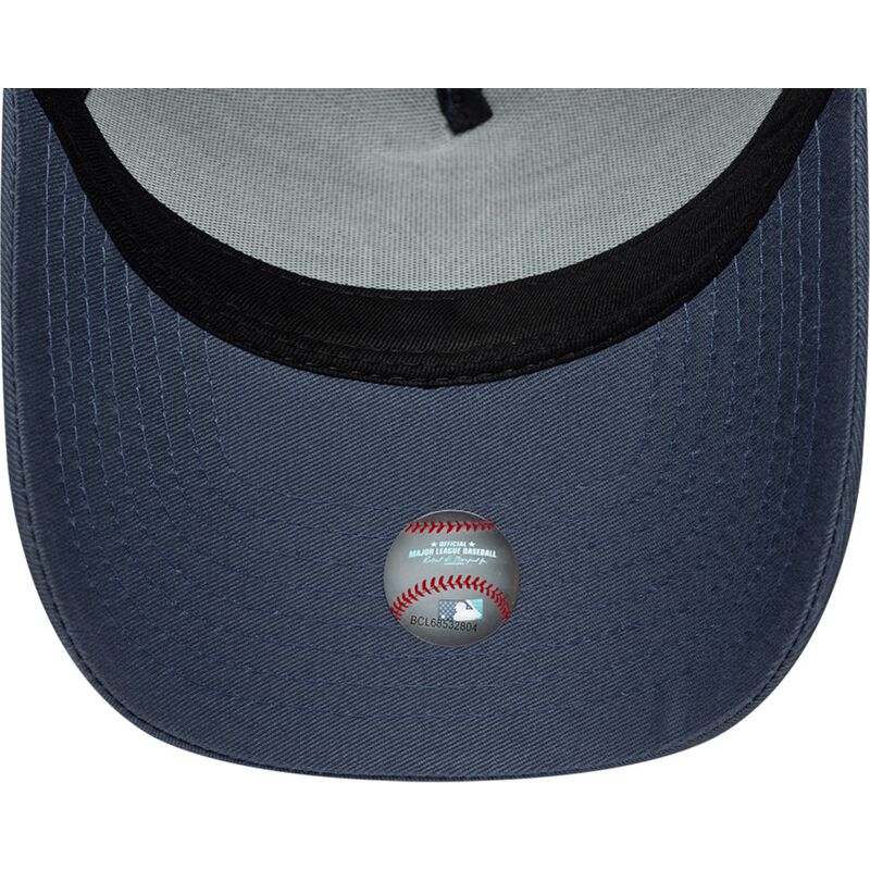 czapki-zakrzywiona-niebieski-snapback-9forty-e-frame-league-essential-new-york-yankees-mlb-new-era