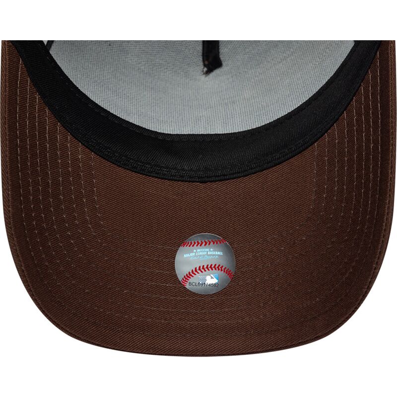 czapki-zakrzywiona-brazowy-snapback-9forty-e-frame-team-outline-los-angeles-dodgers-mlb-new-era czapki-zakrzywiona-brazowy-snapback-9forty-e-frame-team-outline-los-angeles-dodgers-mlb-new-era