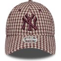 czapki-zakrzywiona-czerwony-tasma-regulowana-9forty-m-crown-houndstooth-new-york-yankees-mlb-new-era