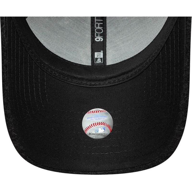 czapki-zakrzywiona-czarny-snapback-9forty-winter-borg-new-york-yankees-mlb-new-era czapki-zakrzywiona-czarny-snapback-9forty-winter-borg-new-york-yankees-mlb-new-era