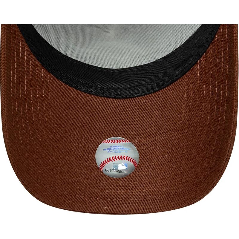 czapki-zakrzywiona-brazowy-snapback-e-frame-outline-new-york-yankees-mlb-new-era