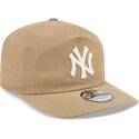 czapki-zakrzywiona-bezowy-snapback-19twenty-precurved-new-york-yankees-mlb-new-era