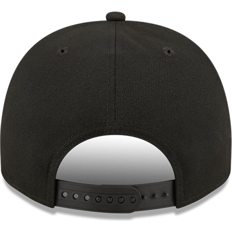 czapki-zakrzywiona-czarny-snapback-9fifty-a-frame-precurved-skyline-chicago-bulls-nba-new-era