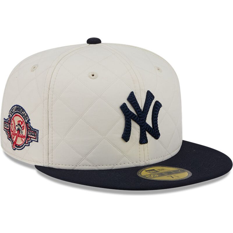 czapki-plaska-bialy-dopasowany-59fifty-checkered-new-york-yankees-mlb-new-era