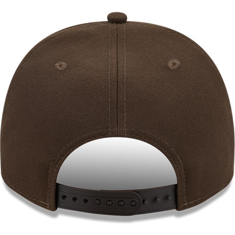 czapki-zakrzywiona-brazowy-snapback-9fifty-a-frame-precurved-visor-pin-new-york-yankees-mlb-new-era czapki-zakrzywiona-brazowy-snapback-9fifty-a-frame-precurved-visor-pin-new-york-yankees-mlb-new-era