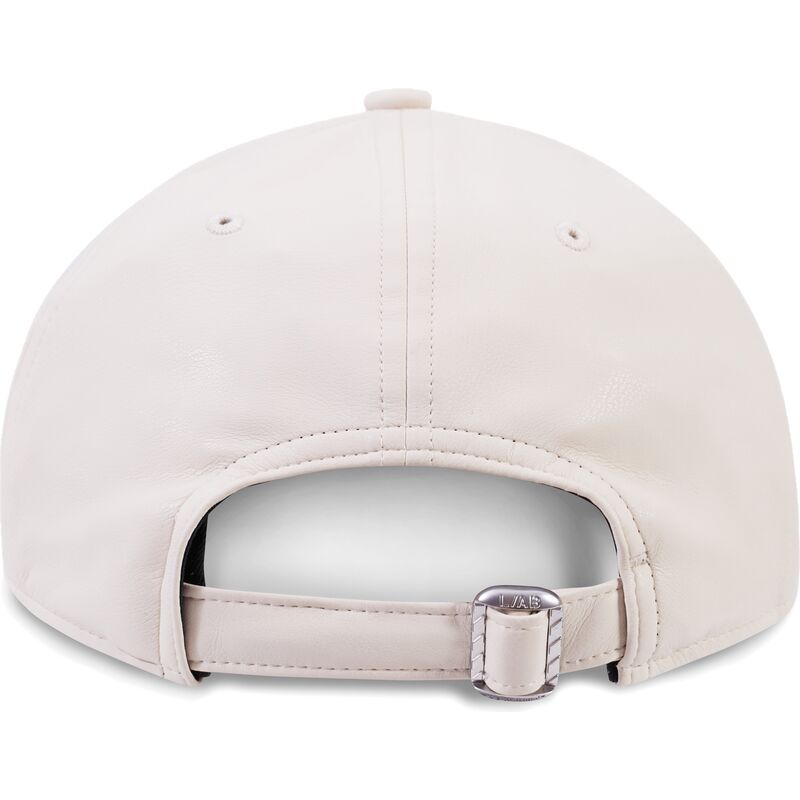 czapki-zakrzywiona-bezowy-tasma-regulowana-clamp-arrows-pu-leather-l-ab-c-o-off-white