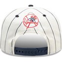 czapki-zakrzywiona-granatowy-snapback-19twenty-pinstripe-new-york-yankees-mlb-new-era