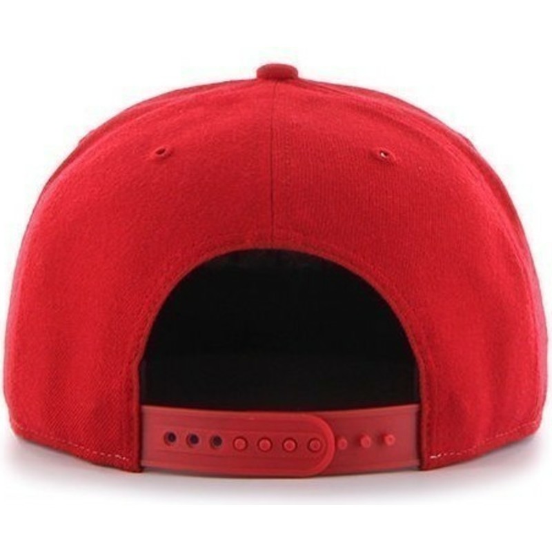 plaska-czapka-czerwona-snapback-gladki-z-logo-boczny-mlb-boston-red-sox-47-brand