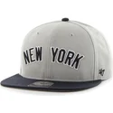 czapki-plana-szary-snapback-lateral-new-york-yankees-mlb-47-brand