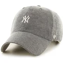 szara-czapka-z-zakrzywionym-daszkiem-z-malym-logo-mlb-new-york-yankees-od-47-brand