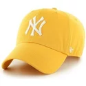 czapka-z-wygietym-daszkiem-zolta-z-logo-czolowy-duzy-mlb-new-york-yankees-47-brand