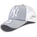szara-czapka-truckerka-clean-a-frame-new-york-yankees-mlb-od-new-era